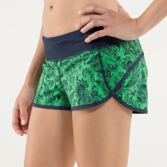 lululemon athletica Pants - Lululemon 🍋 RARE paisley speed short 🌺